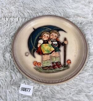 VTG M.J. Hummel 1975 First Edition "Stormy Weather" Hum 280 Anniversary Plate